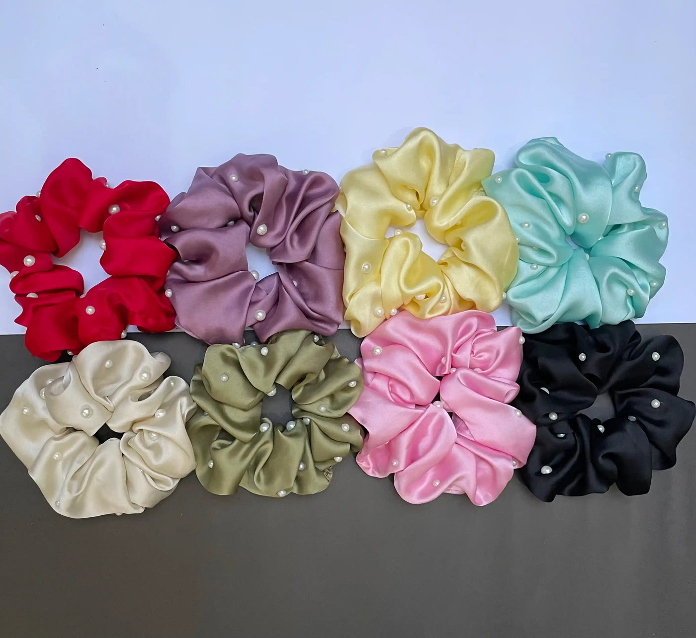 Pearl Scrunchies Deal 1